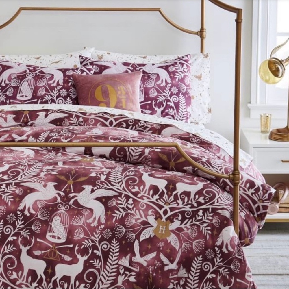 Pottery Barn x Harry Potter bedding